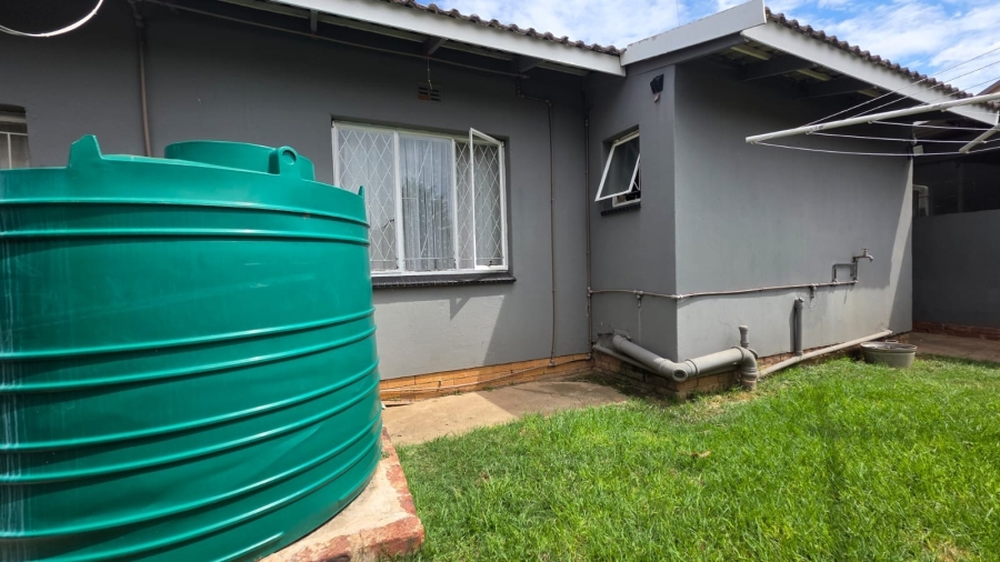 To Let 3 Bedroom Property for Rent in Wilkeville North West